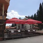 Forest Glade-апартаменти и за гости 3*