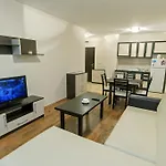 Lägenhetshotell Forest Glade-апартаменти и за гости 3*