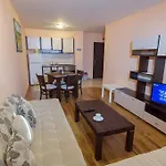 Forest Glade-апартаменти и за гости Lägenhetshotell Pamporovo
