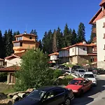 Lägenhetshotell Forest Glade-апартаменти и за гости Pamporovo