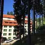 Lägenhetshotell Forest Glade-апартаменти и за гости
