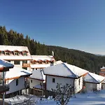 Lägenhetshotell Forest Glade-апартаменти и за гости 3*