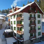 Forest Glade-апартаменти и за гости 3*