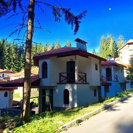 Apartmanhotel Forest Glade-апартаменти и за гости 3*