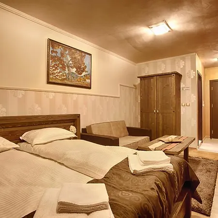 Forest Glade-апартаменти и за гости 3* Pamporovo