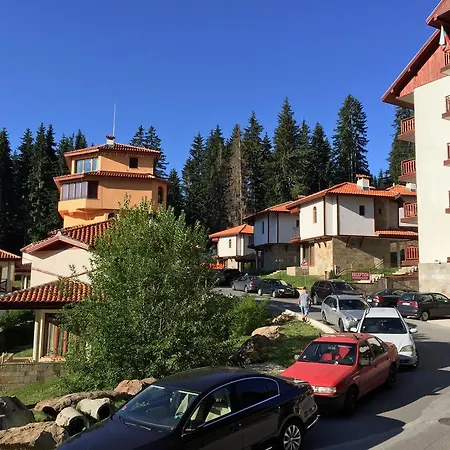 Aparthotel Forest Glade-апартаменти и за гости Pamporovo