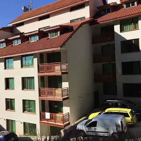 Apartmanhotel Forest Glade-апартаменти и за гости Pamporovo