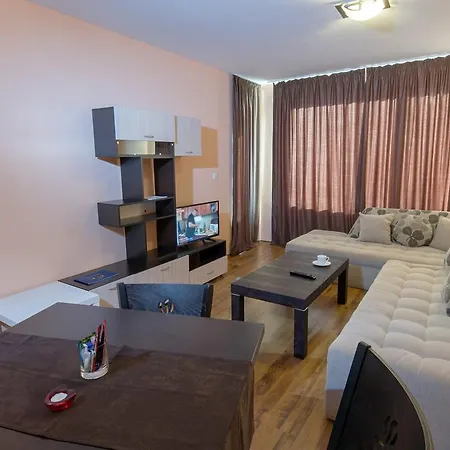 Forest Glade-апартаменти и за гости Pamporovo