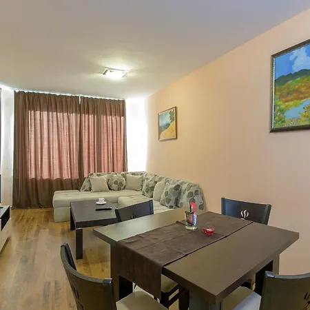 Forest Glade-апартаменти и за гости