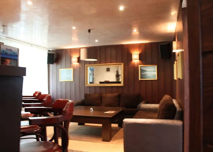 Forest Glade-апартаменти и за гости アパートホテル 3*