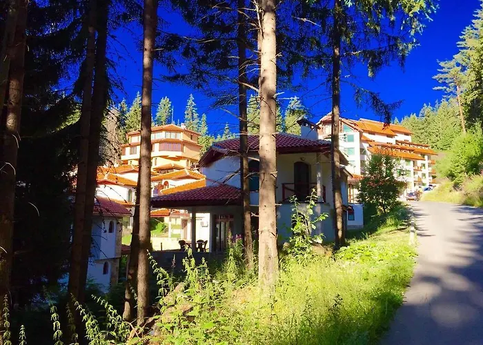 Forest Glade-апартаменти и за гости アパートホテル