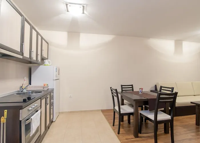 Forest Glade-апартаменти и за гости Lejlighedshotel Pamporovo