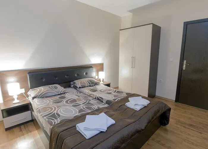 Forest Glade-апартаменти и за гости