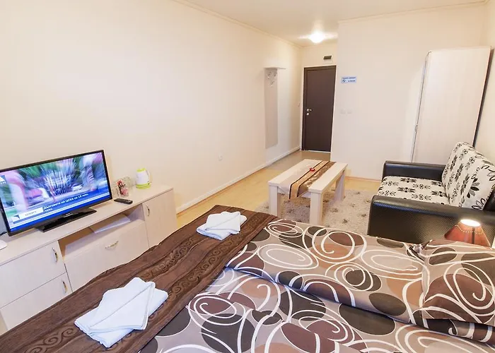 アパートホテル Forest Glade-апартаменти и за гости