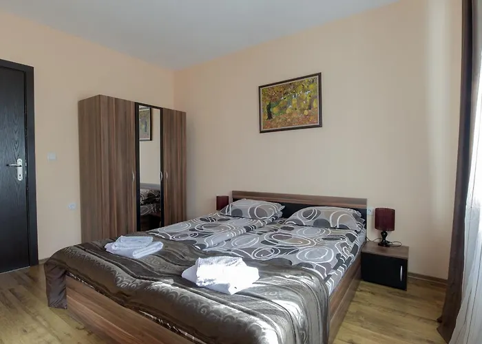 Forest Glade-апартаменти и за гости