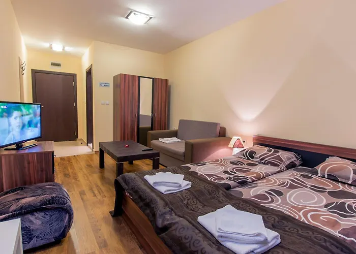 Forest Glade-апартаменти и за гости 3*