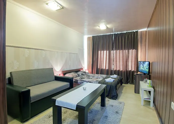 Forest Glade-апартаменти и за гости 3* パンポロボ