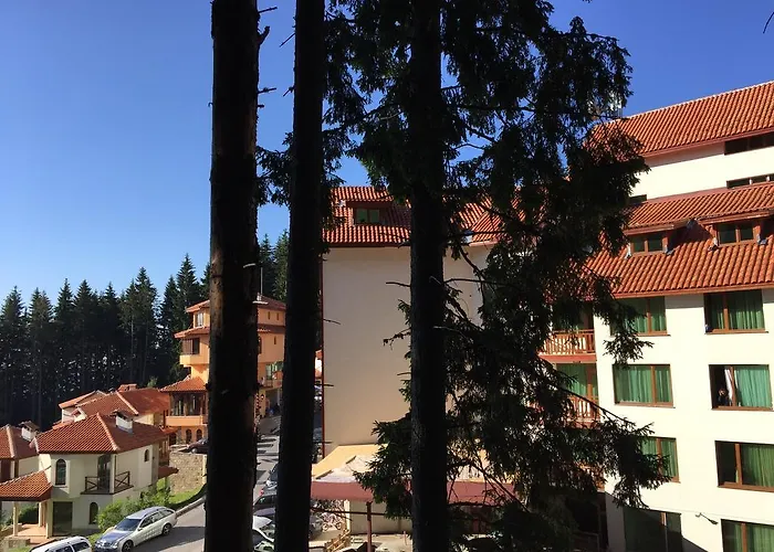 Forest Glade-апартаменти и за гости 3*