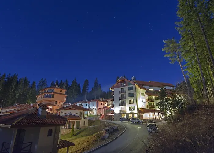 アパートホテル Forest Glade-апартаменти и за гости 3*