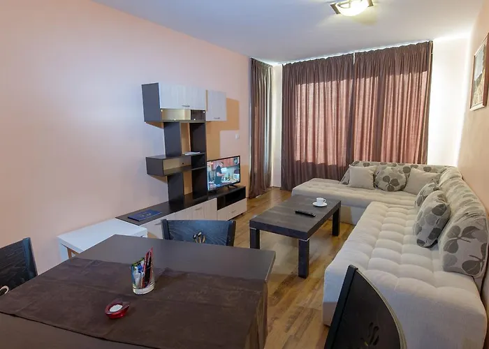 Forest Glade-апартаменти и за гости Pamporovo