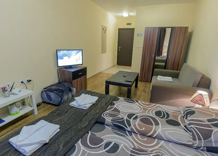 Lejlighedshotel Forest Glade-апартаменти и за гости 3*